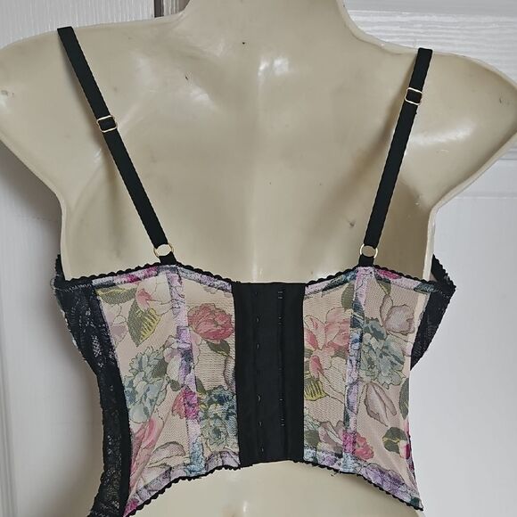 Victoria's Secret Pink and Black Floral Push-Up Bra - Picture 6 of 16